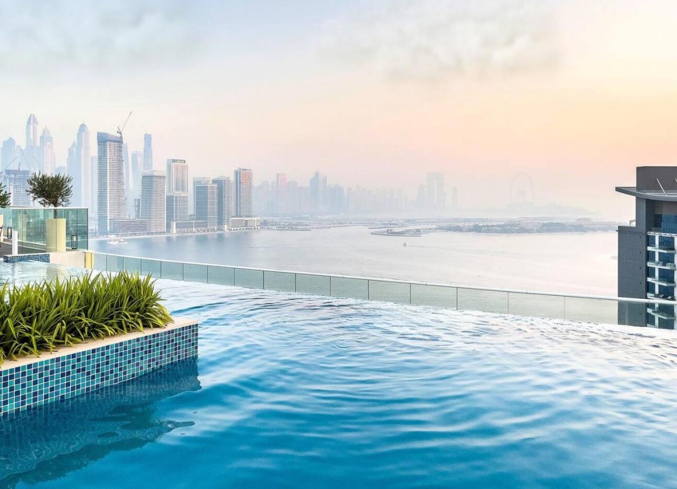 Seven Palm, Palm Jumeirah - Mint Stay Dubaj Kültér fotó