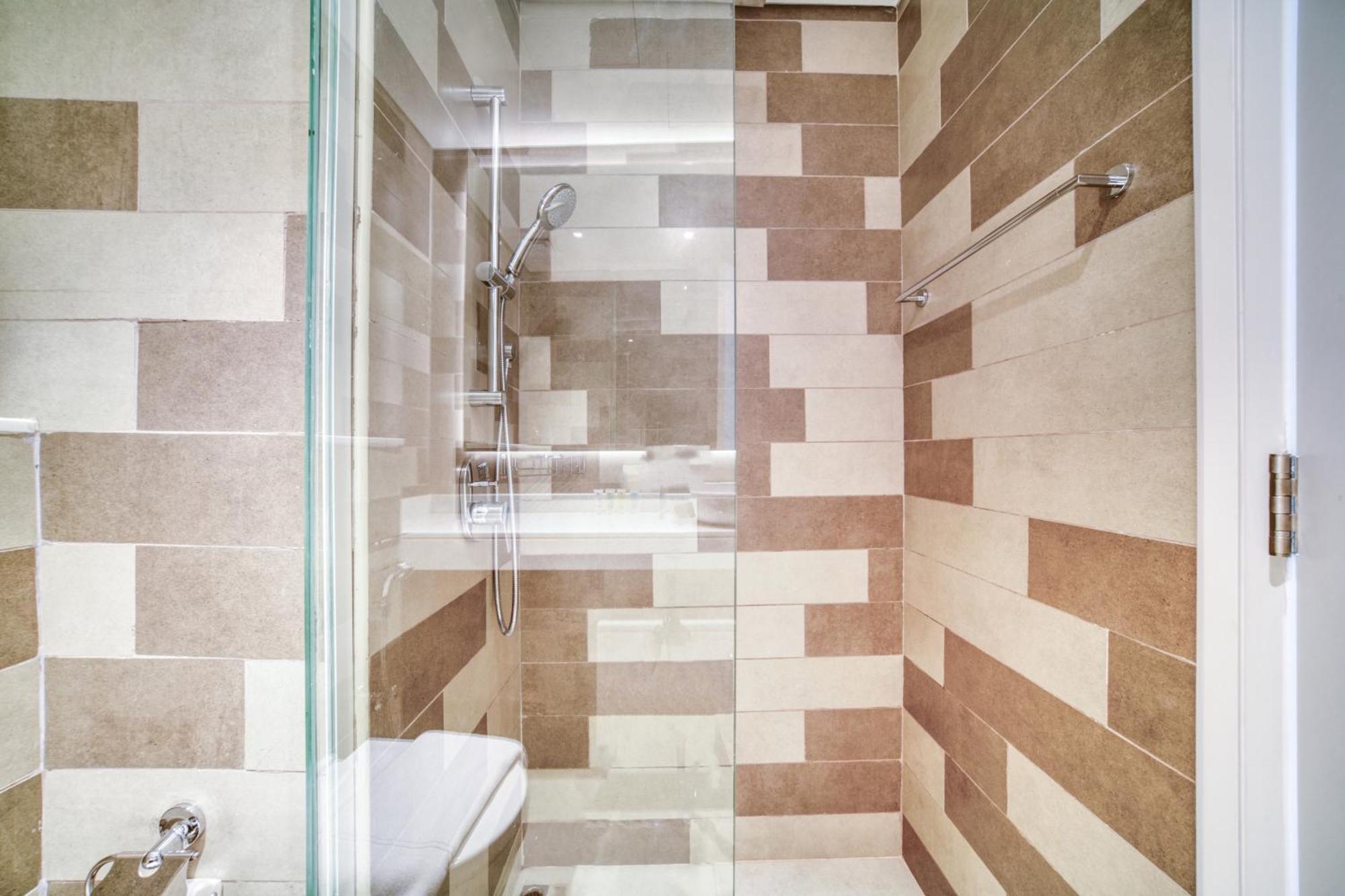 Seven Palm, Palm Jumeirah - Mint Stay Dubaj Kültér fotó